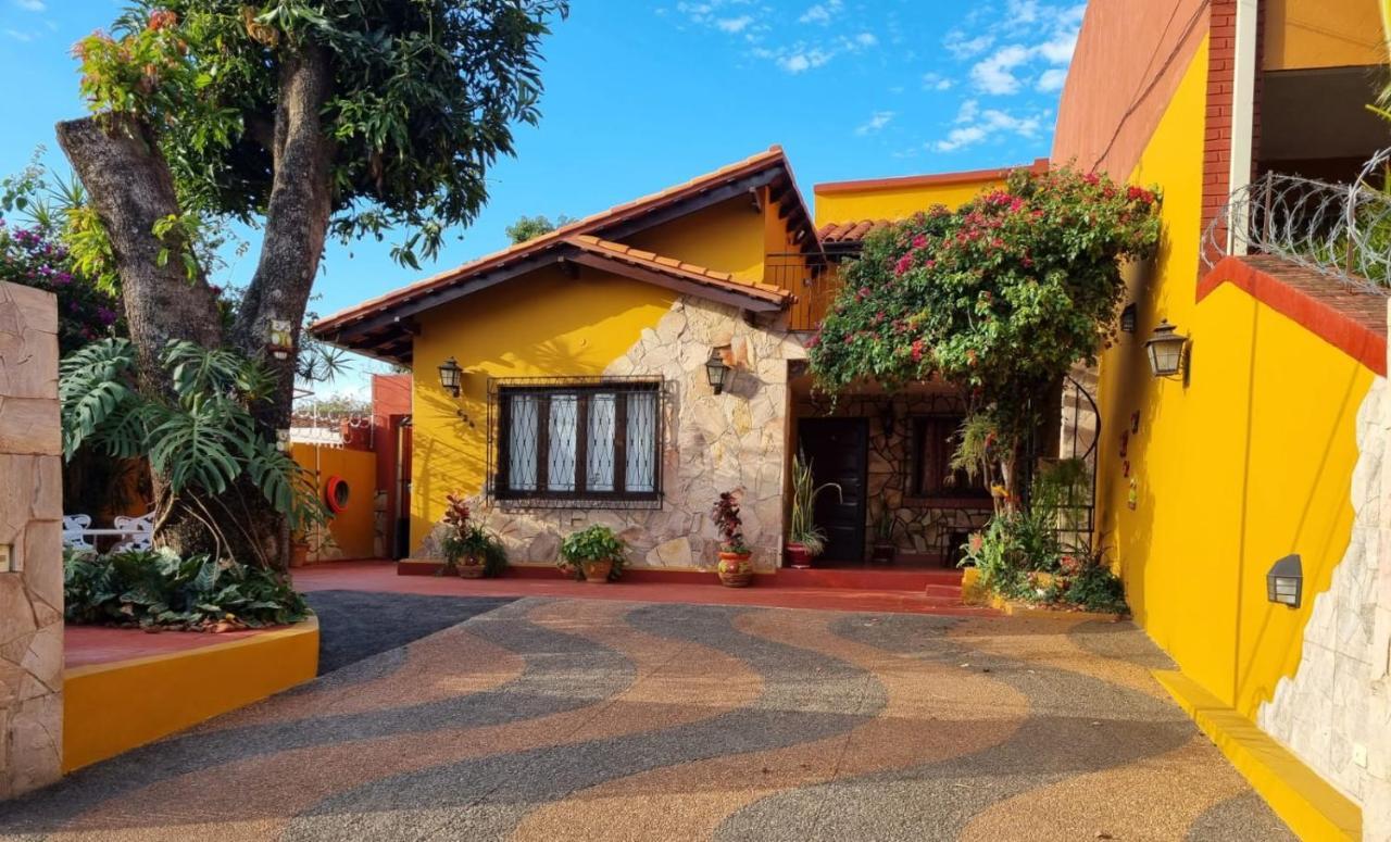 Hostal Mi Lugar Vintage Asuncion Kültér fotó