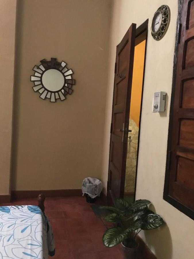 Mi Lugar Vintage Hostal - Calor De Hogar! Asuncion Kültér fotó